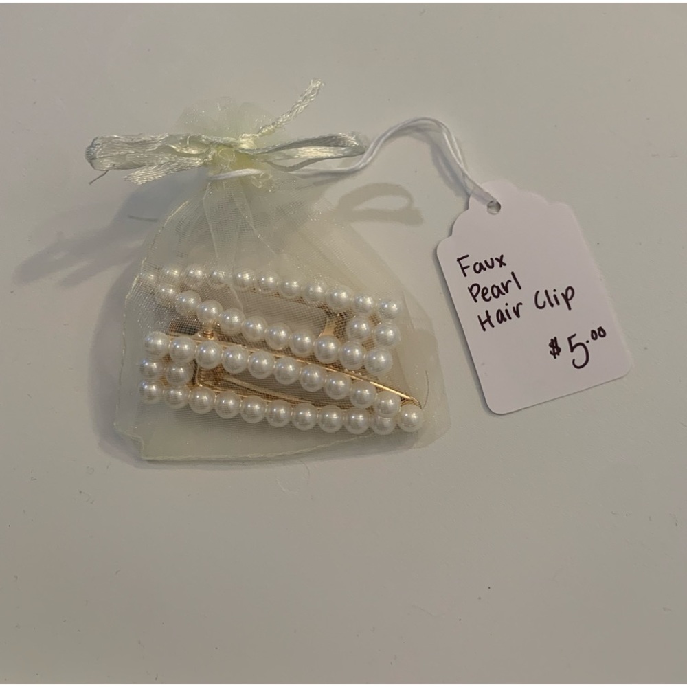 Faux Pearl Hair Clip